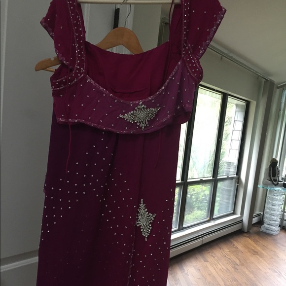 Sari - Picture 4 of 5